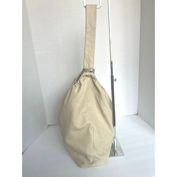 Anteprima Large Butter Soft Beige Leather Hobo Purse w/Attached Cosmetic Pouch - Picture 2 of 12